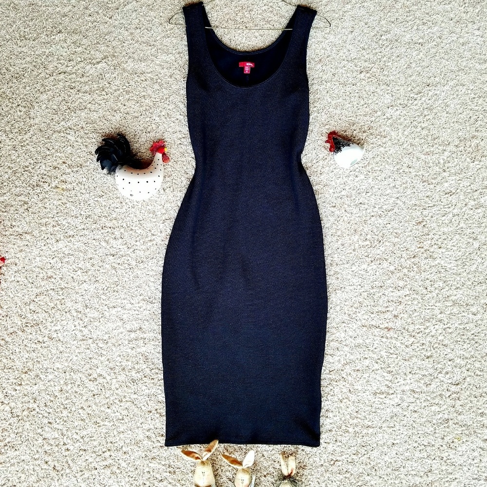 SEXY BODY CON BELOW THE KNEE DRESS